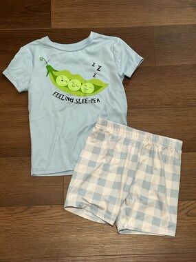 Kids Light Blue 'Feeling Slee-Pea' Short Pajama Set